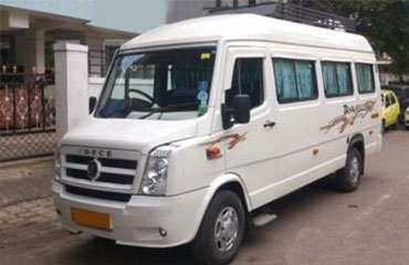 17 Seater Tempo Traveller Hire in Chandigarh