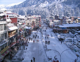 Chandigarh to Manali Taxi